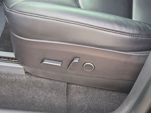 Used 2021 Tesla Model Y Performance image 27