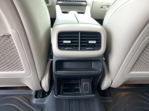 Used 2021 Mercedes-Benz GLE 350 image 27