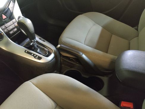 Used 2016 Chevrolet Cruze LT image 26