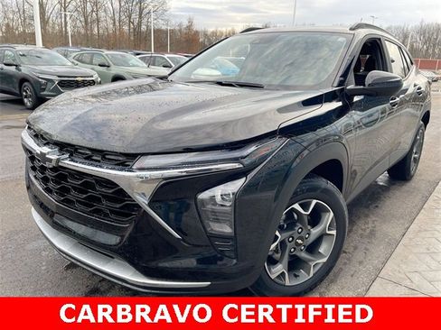 Certified 2025 Chevrolet Trax LT w/ LT Convenience Package image 1