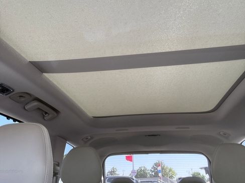 Used 2017 Volvo XC90 T8 Inscription w/ Vision Package AWD/4WD image 12