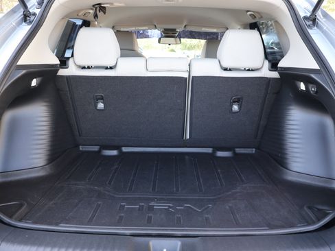 Used 2023 Honda HR-V LX image 18