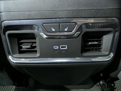 Used 2024 GMC Sierra 1500 Denali Ultimate image 16