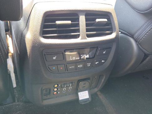 Certified 2018 Honda Pilot Elite image 14