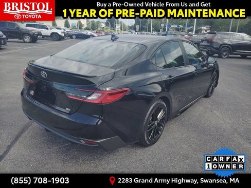 Used 2025 Toyota Camry SE FWD image 7