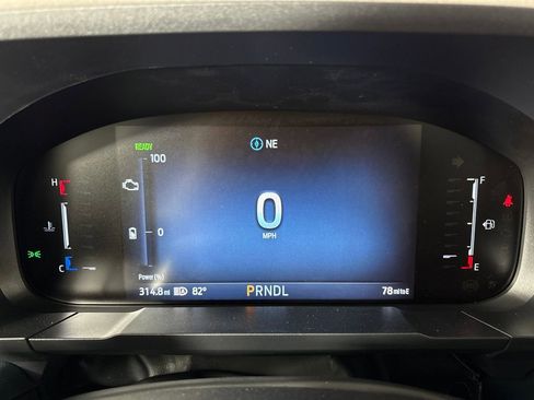 New 2026 Ford Maverick XLT w/ XLT Luxury Package FWD image 22