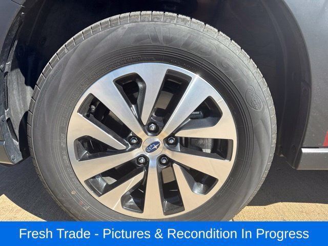Used 2024 Subaru Outback Premium AWD/4WD image 9
