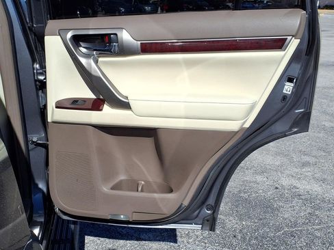 Used 2019 Lexus GX 460 Premium w/ Premium Package image 15