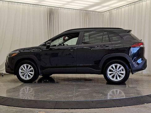 Certified 2026 Toyota Corolla Cross LE AWD/4WD image 2