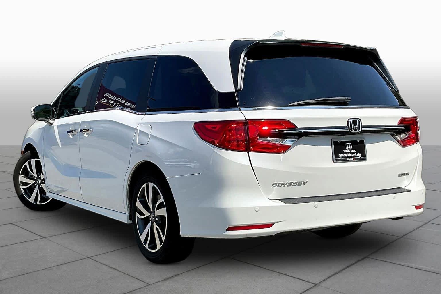 Used 2023 Honda Odyssey Touring image 12