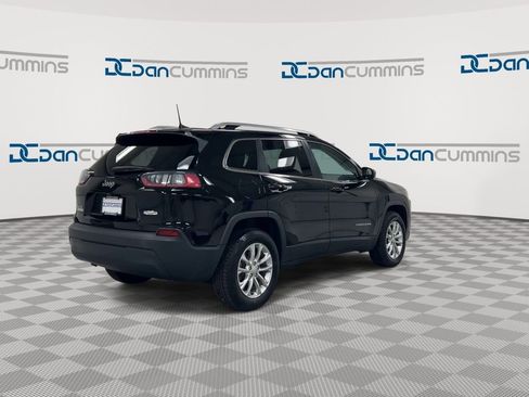 Used 2019 Jeep Cherokee Latitude w/ Popular Appearance Group AWD/4WD image 8