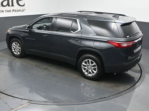 Used 2020 Chevrolet Traverse LT w/ Driver Confidence II Package image 42