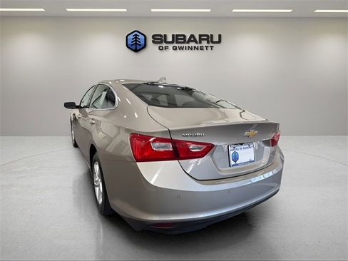 Used 2024 Chevrolet Malibu LT image 3