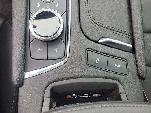 Used 2023 Cadillac XT5 Premium Luxury FWD image 32