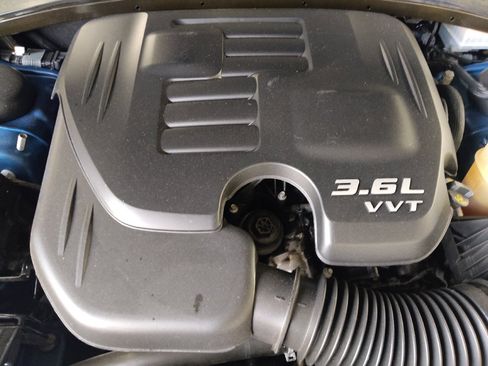 Used 2020 Dodge Charger SXT RWD image 30