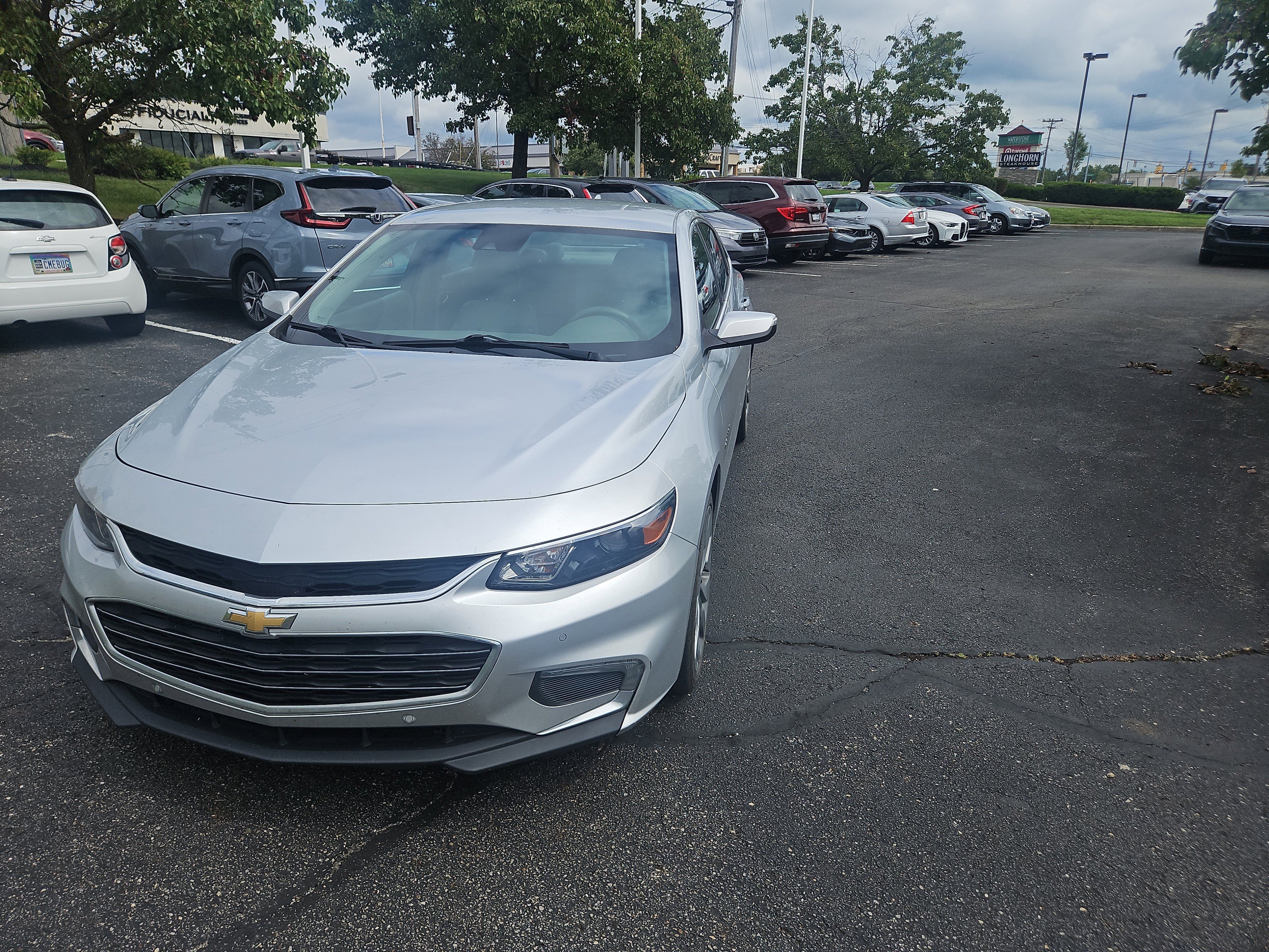 Used 2016 Chevrolet Malibu Premier w/ Driver Confidence Package II FWD image 25