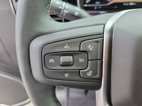 New 2025 GMC Sierra 3500 SLT w/ SLT Convenience Package image 28