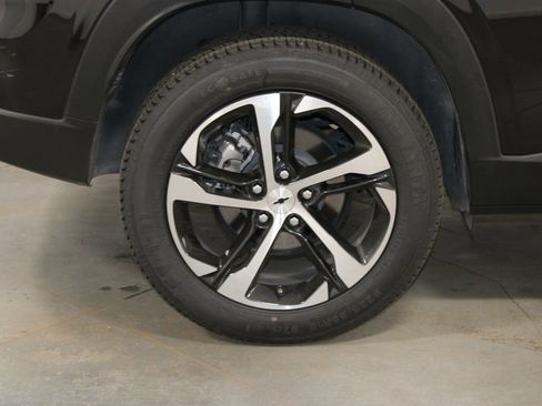 Used 2024 Chevrolet Trax RS w/ Driver Confidence Package image 12