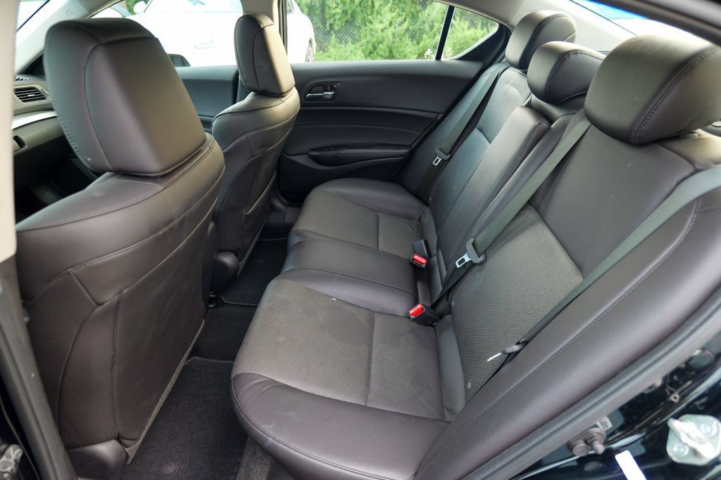 Used 2015 Acura ILX w/ Premium Package FWD image 26