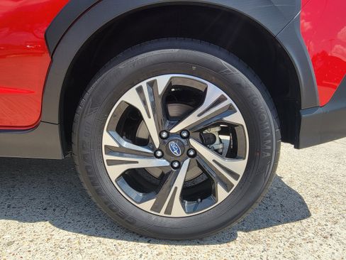 Used 2024 Subaru Crosstrek 2.0i Premium image 33