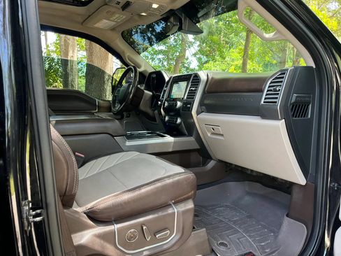 Used 2019 Ford F350 Limited AWD/4WD image 17