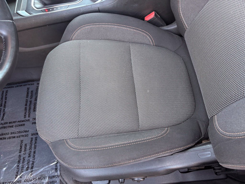 Used 2018 Chevrolet Traverse LT FWD image 25