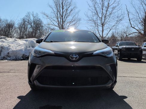 Used 2021 Toyota C-HR LE image 2