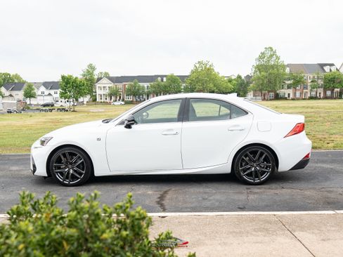Used 2019 Lexus IS 300 F Sport w/ Navigation Package RWD image 4
