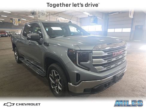 Used 2023 GMC Sierra 1500 SLE AWD/4WD image 1