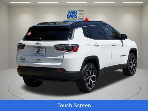 Certified 2025 Jeep Compass Limited AWD/4WD image 8