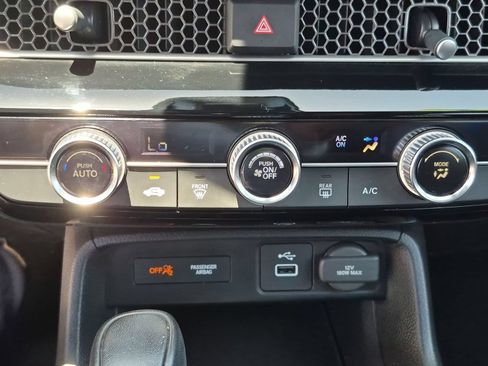 Used 2023 Honda Civic Sport image 22