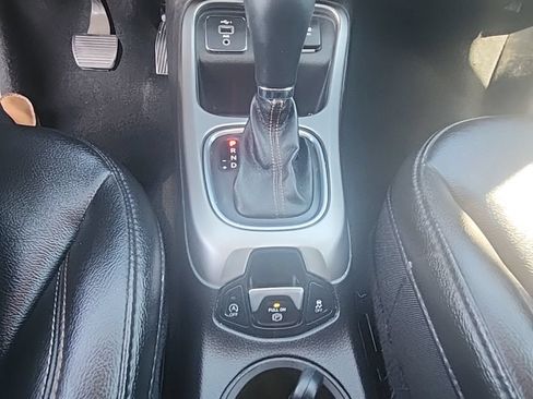 Certified 2020 Jeep Compass Latitude FWD image 6