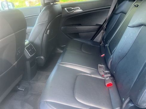 Used 2023 Kia Sportage EX AWD/4WD image 17
