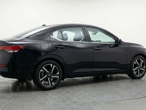 Used 2025 Nissan Sentra SV FWD image 9