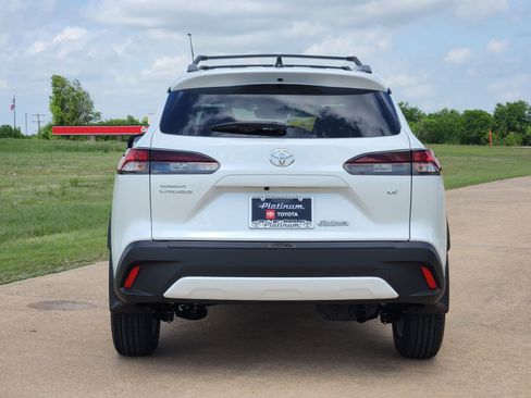 New 2026 Toyota Corolla Cross LE image 8