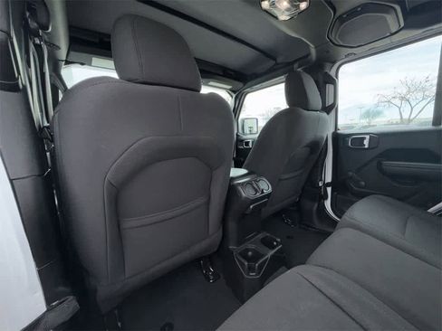 Used 2023 Jeep Gladiator Sport w/ Trailer Tow Package image 11