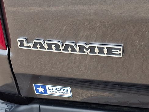 Used 2022 RAM 1500 Laramie AWD/4WD image 32