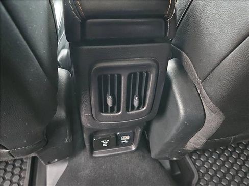 Used 2019 Jeep Compass Latitude w/ Cold Weather Group image 17