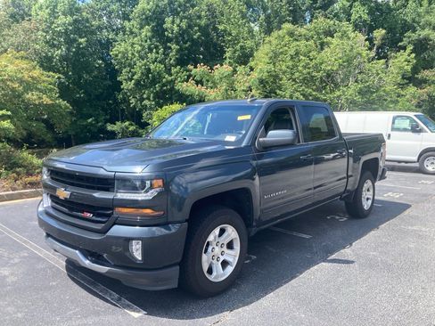 Used 2018 Chevrolet Silverado 1500 LT w/ All Star Edition AWD/4WD image 2