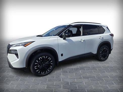 New 2026 Nissan Rogue SV AWD/4WD image 2