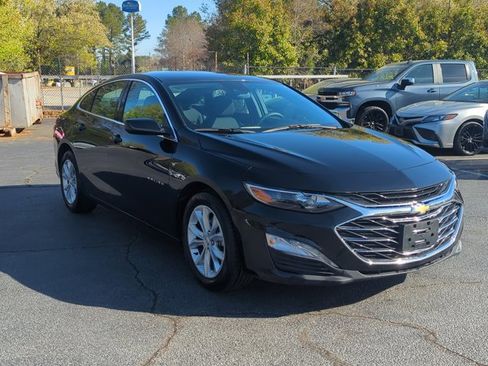 Used 2024 Chevrolet Malibu LT image 3