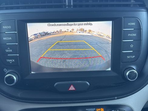 Used 2021 Kia Soul LX image 13