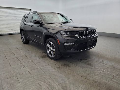 Used 2023 Jeep Grand Cherokee 4WD 4xe image 13