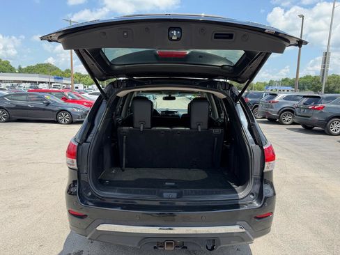 Used 2016 Nissan Pathfinder Platinum AWD/4WD image 12