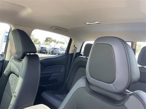 Used 2022 Chevrolet Colorado Z71 image 22