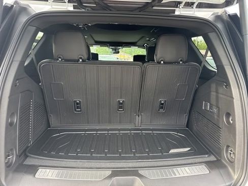 Used 2025 GMC Yukon AT4 Ultimate w/ LPO, Floor Liner Package AWD/4WD image 15