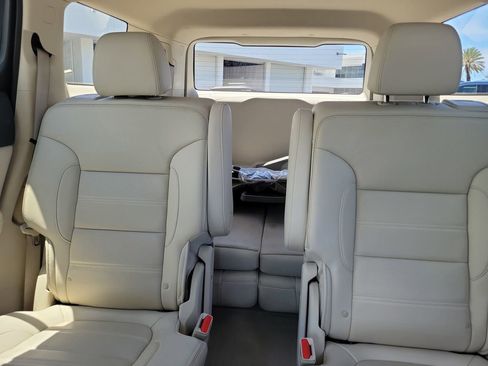Used 2022 GMC Acadia Denali w/ Denali Ultimate Package AWD/4WD image 28