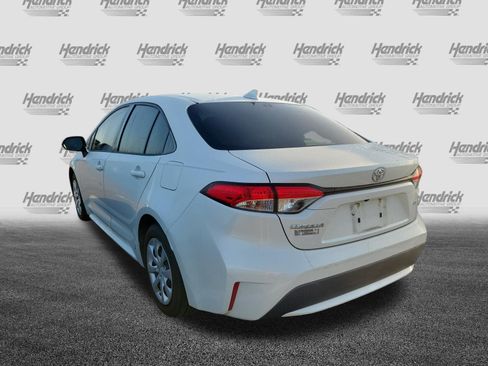 Used 2021 Toyota Corolla LE FWD image 8