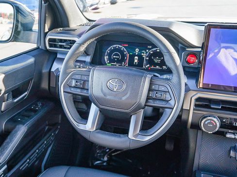 New 2026 Toyota Tacoma TRD Off-Road AWD/4WD image 18