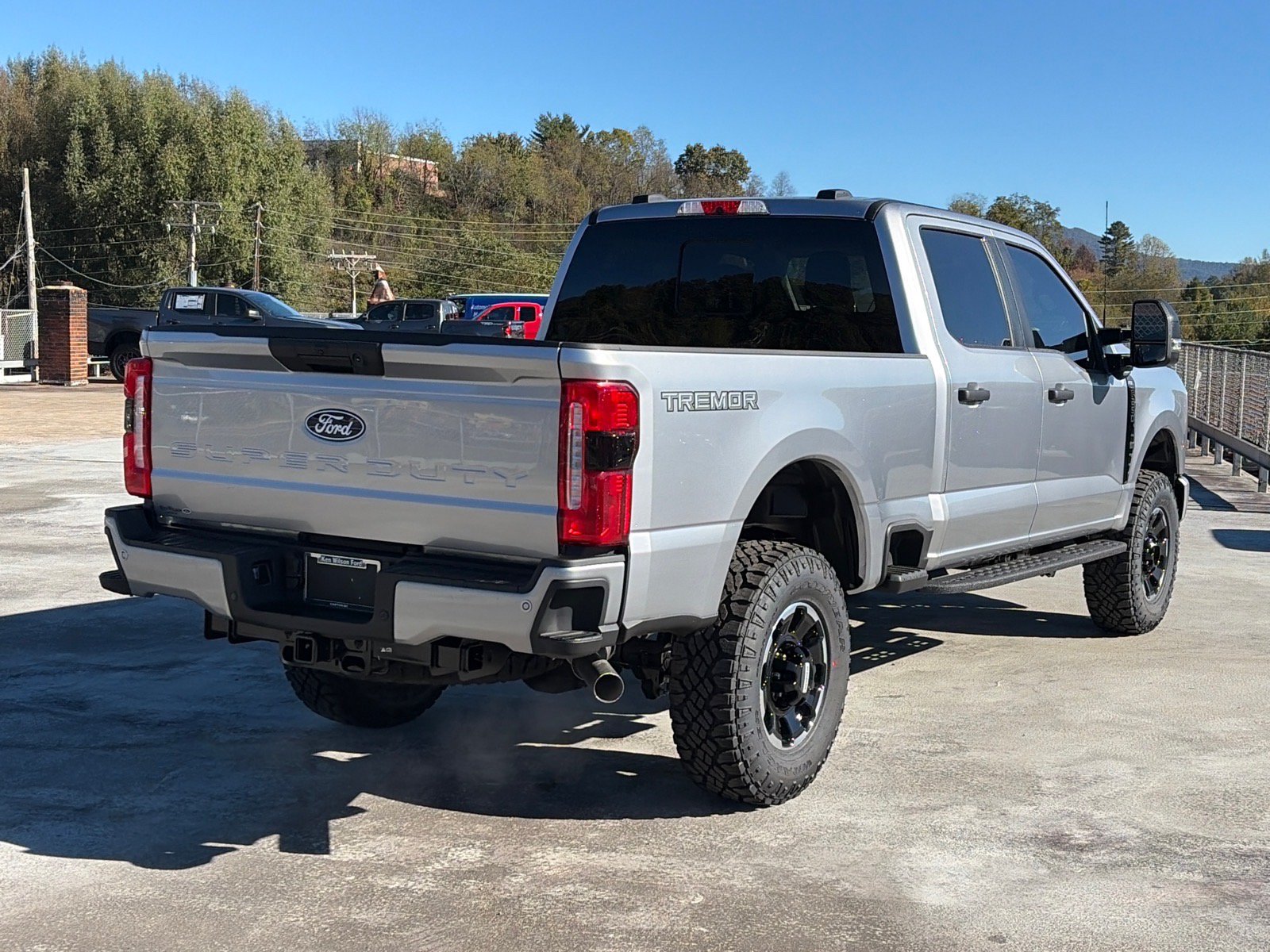 New 2027 Ford F250 XL w/ Tremor Off-Road Package AWD/4WD image 3